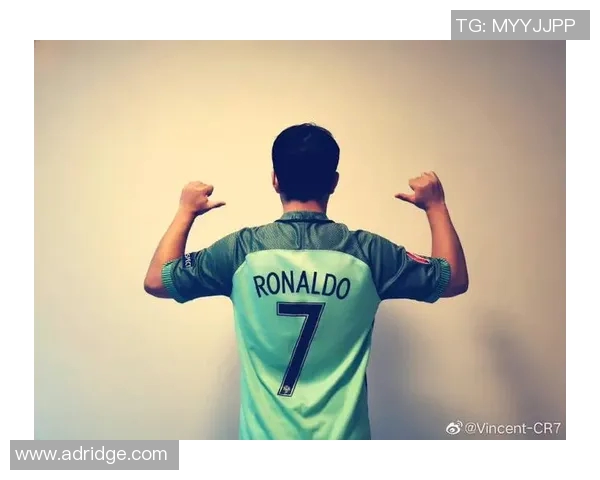 中国足球明星肖像解析：他们的成就与影响力在绿茵场上的传奇故事