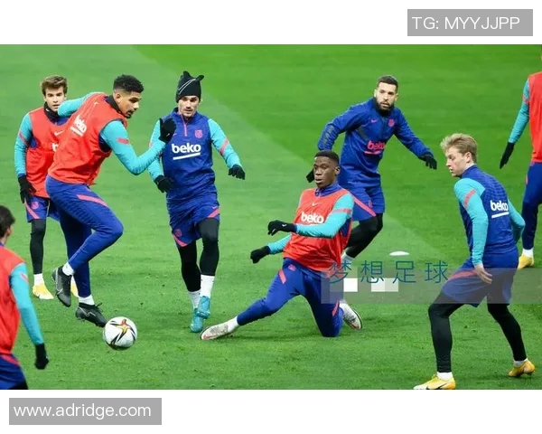 泽阿滕足球明星的崛起与成就探秘，激励年轻球员追逐梦想